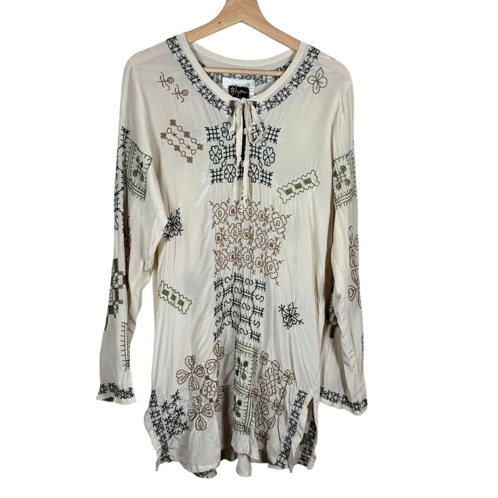 Johnny Was Biya Embroidered Tunic Top Size M Cream Beige Blouse Lightweight